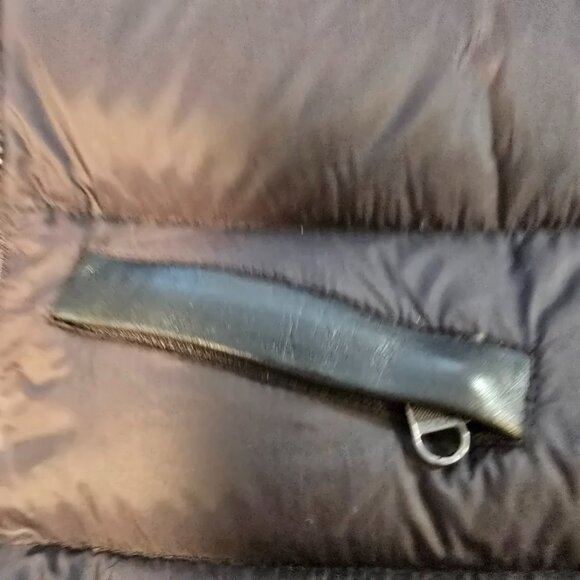 Mackage women's puffer vest - Picture 3 of 16